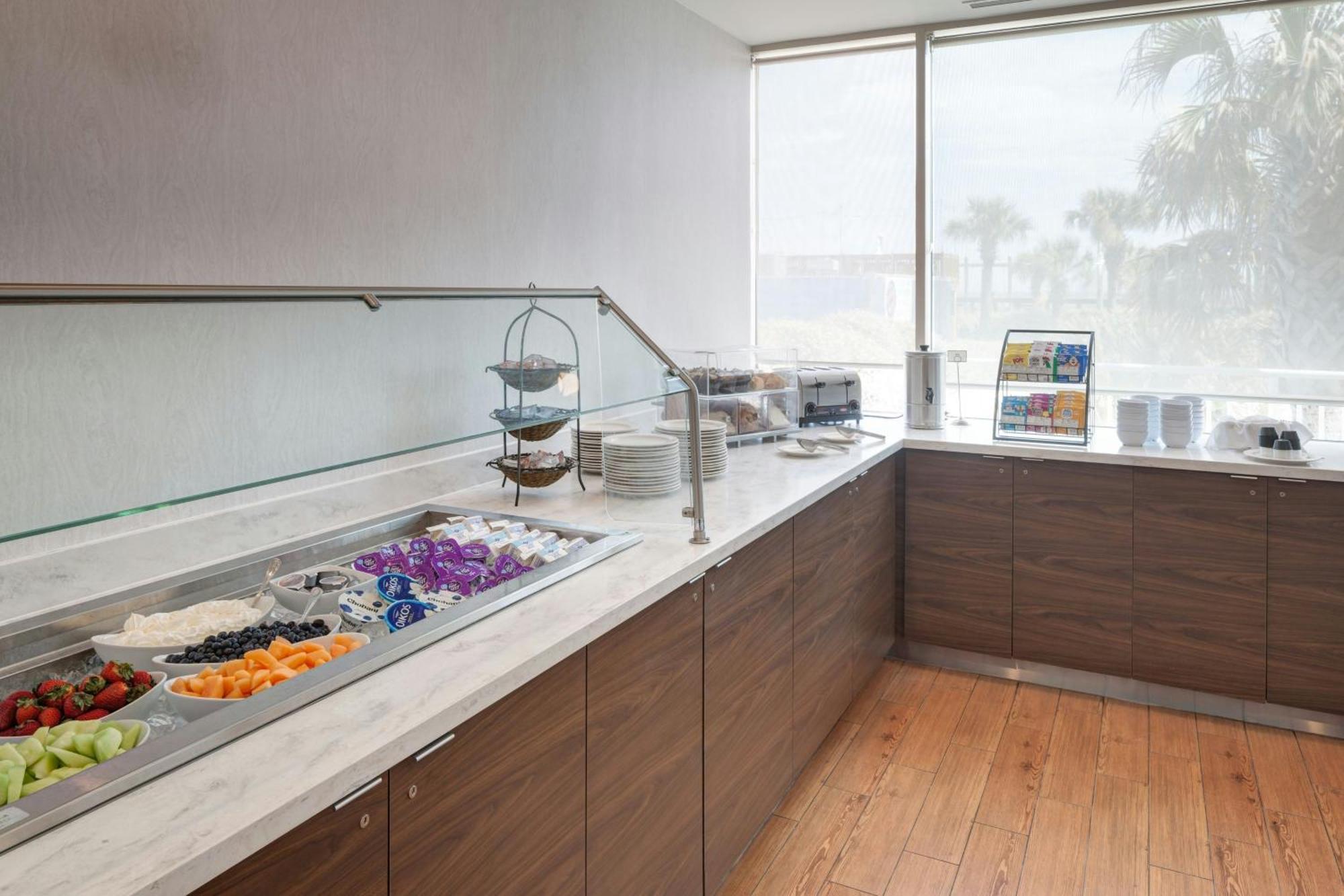 Courtyard Carolina Beach Oceanfront Bagian luar foto